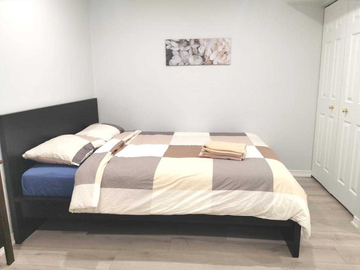 Perfect Location Comfort Private House Lower Level 2 Bedroom Unit Mississauga Exterior photo
